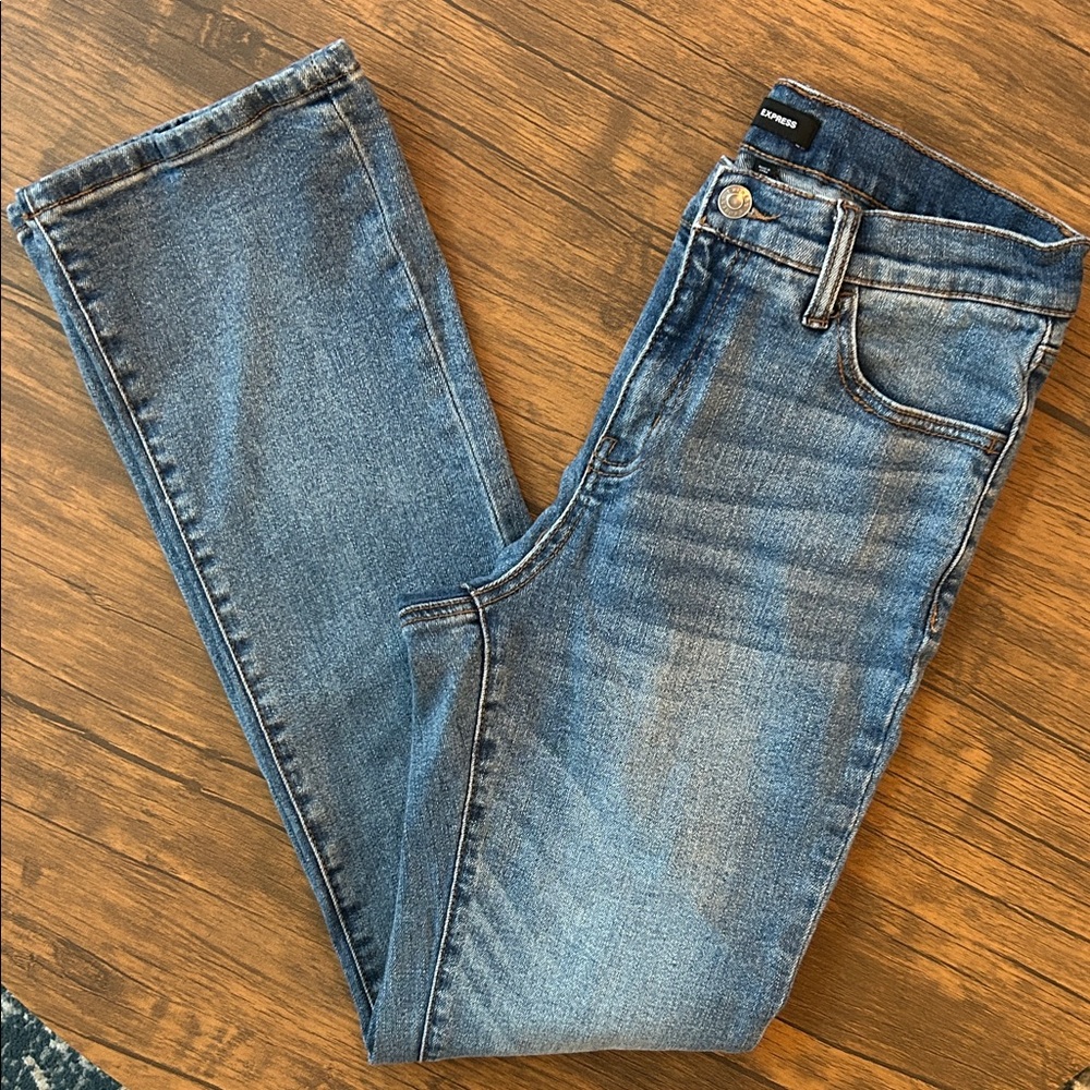 Express Bootcut Jeans Size 10 | Medium Wash Stretch Denim | Style EX005850
